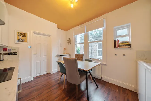 Fleet Road, London, NW3, photo 3