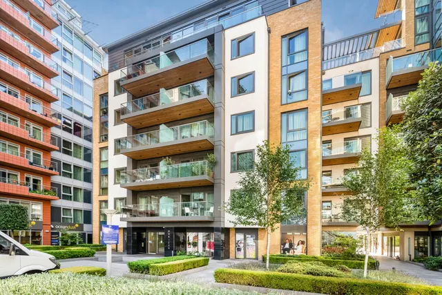 Photo 2 — Horizon House, Battersea Reach