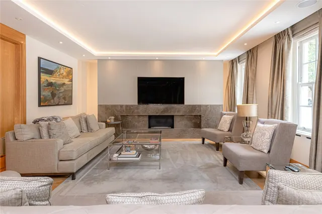 Upper Grosvenor Street, Mayfair, W1K, photo 2