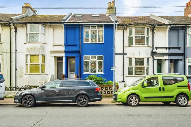 Clarendon Road, Hove, photo 1