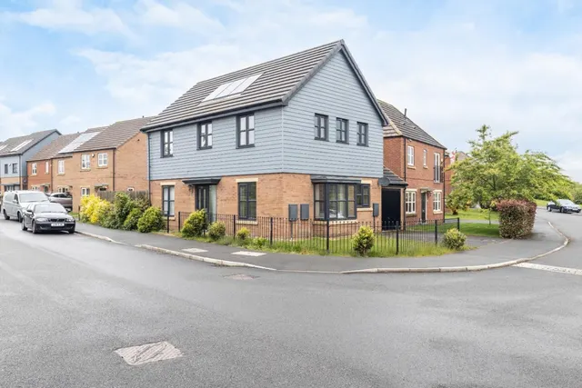 WHELDON ROAD, Castleford, photo 1