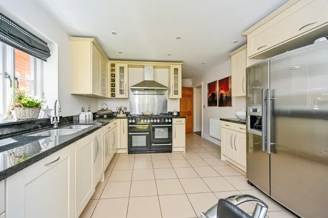 Orchard Lane, Wolseley Bridge, ST17, photo 2