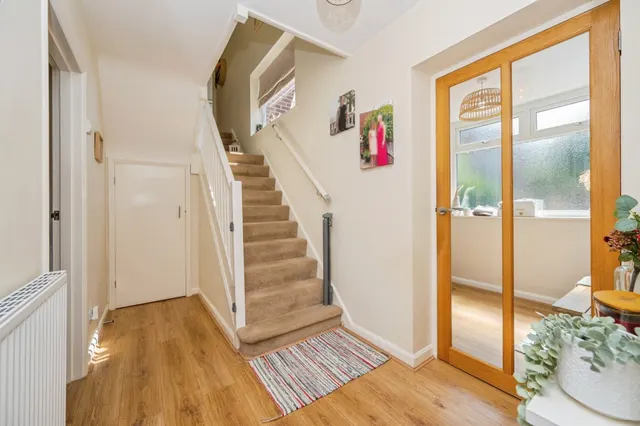 Photo 3 — Hazel Close, Findern, Derby