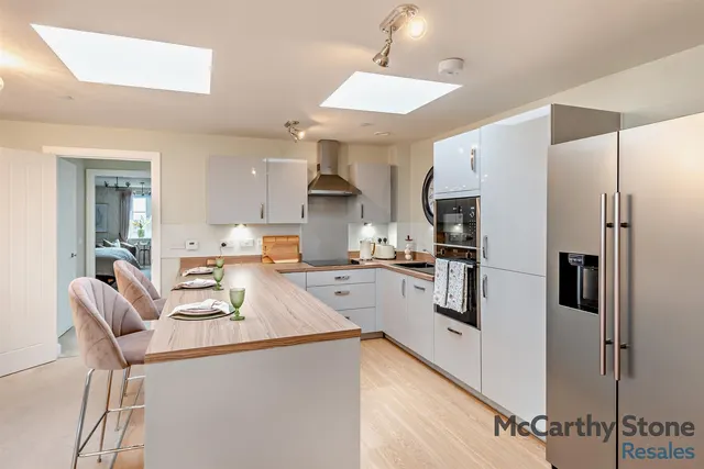Westpole Avenue, Oakwood, EN4, photo 2