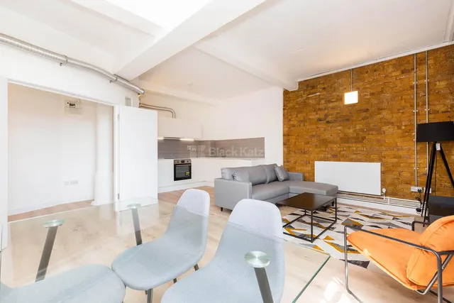 Tyssen Street, E8, photo 3