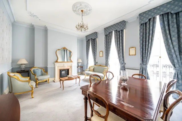 Flat 12, 34-36 Clarges Street, London, photo 1