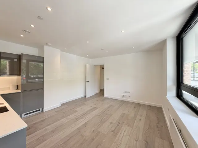 Photo 2 — Flat 7 Technology House, 151 Silbury Boulevard, Milton Keynes, MK9 1GE