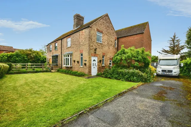 Church Lane, Utterby, Louth, photo 1
