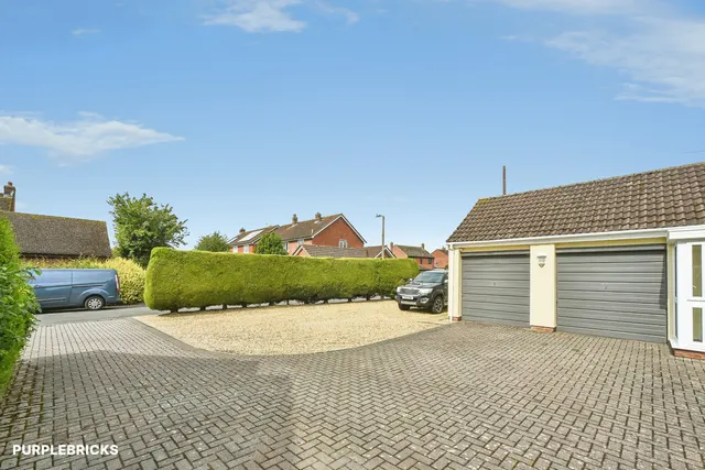 Elm Close, Rowde, SN10, photo 3