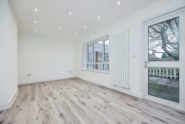 Beauvale Drive, Ilkeston, DE7, photo 3