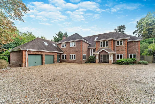 Flowers Hill, Pangbourne, Berkshire, RG8 7BD, photo 1