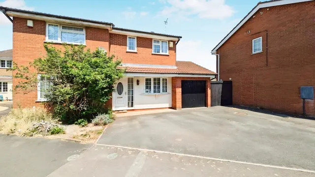 Longs Drive, Yate, BS37, photo 1
