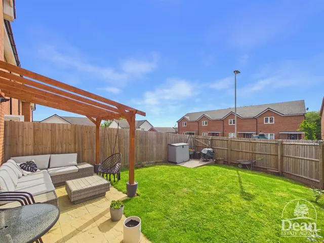 Photo 2 — Snowdrop Crescent, Lydney