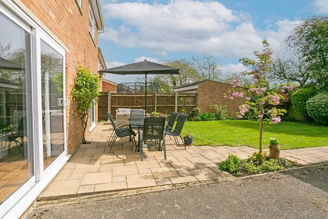 Photo 3 — Mallow Park, Cranbrook Drive, Maidenhead, Berkshire