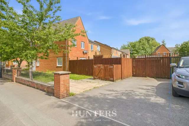 Whitehurst Drive, Manchester, M11, photo 1
