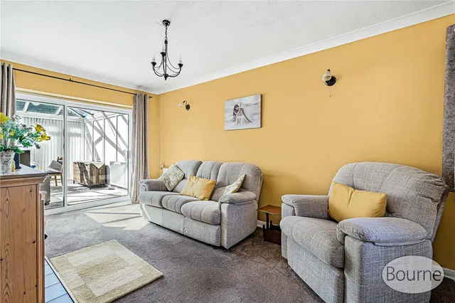 Grangefields Road, Jacob's Well, GU4, photo 2