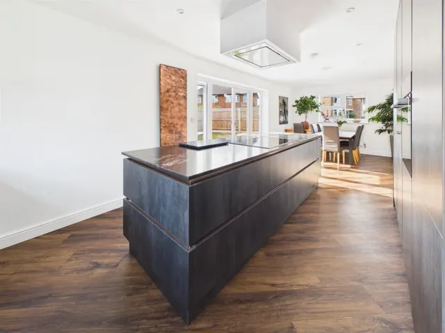 Richmond Gardens, Longlevens, photo 2
