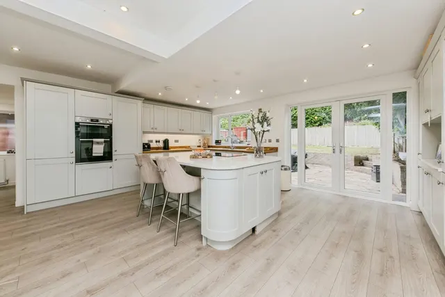 Photo 3 — Holford Crescent, Knutsford, Cheshire, WA16