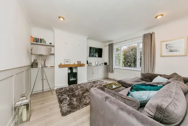 Photo 2 — Holford Crescent, Knutsford, Cheshire, WA16