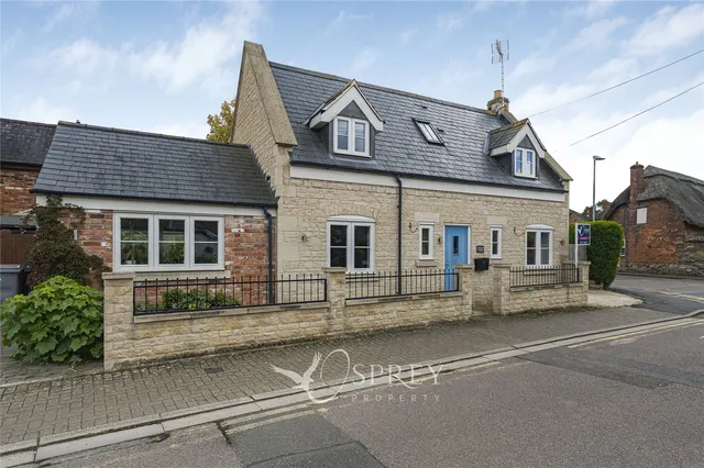 Crown Street, Oakham, LE15, photo 1