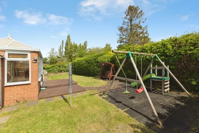 Photo 2 — Dunsmore Close, Maltby, TS8