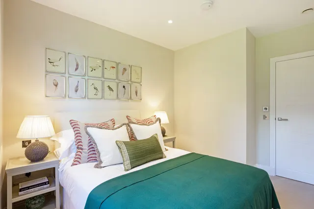 Photo 3 — Broom Road, Teddington, TW11