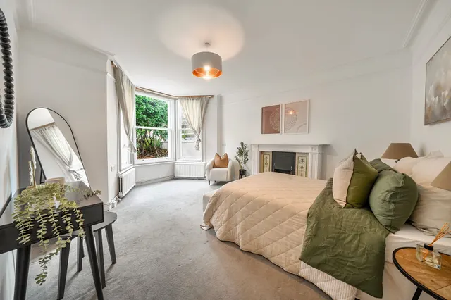 Photo 3 — 1a Stormont Road, London, London, SW11 5EQ