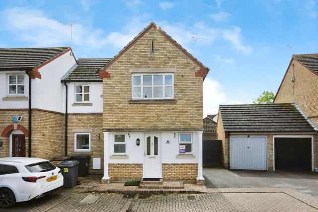 Ormesby Chine, Chelmsford, photo 1