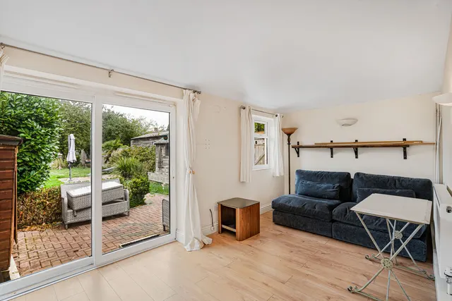 Churchill Road, Kidlington, photo 3