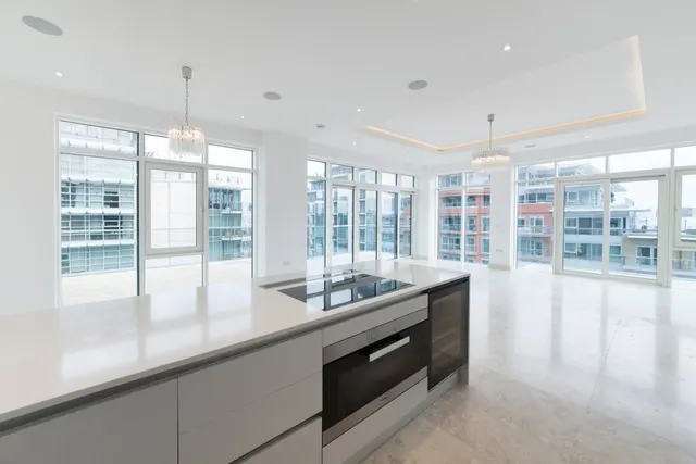 Jasmine House, Battersea Reach, photo 1