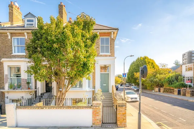 5 bedroom property, Devonport Road, W12