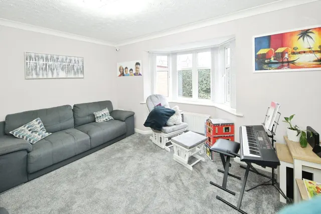 Photo 3 — Northbourne Drive, Nuneaton, Warwickshire, CV11
