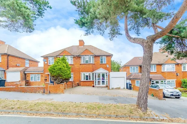 Crossways, South Croydon, Surrey, CR2, photo 1