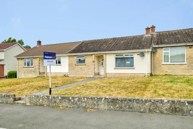 Johnson Close, Wells, BA5, photo 1