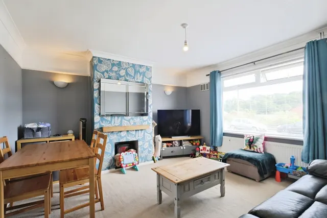 Johnson Close, Wells, BA5, photo 2