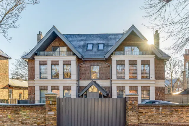 Carlton Road, Ealing, W5, photo 1