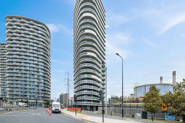 Western Gateway, London, E16, photo 2