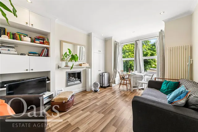 Woodside Green, South Norwood, SE25, photo 2