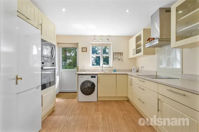Photo 3 — Willow Tree Drive, Barnt Green, Birmingham, Worcestershire, B45 8PB
