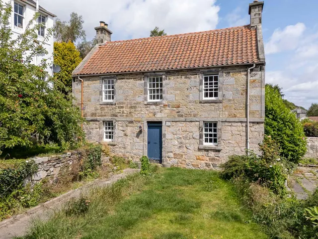 Wee Causeway House, Little Causeway, Culross, Dunfermline, KY12 8HU, photo 1