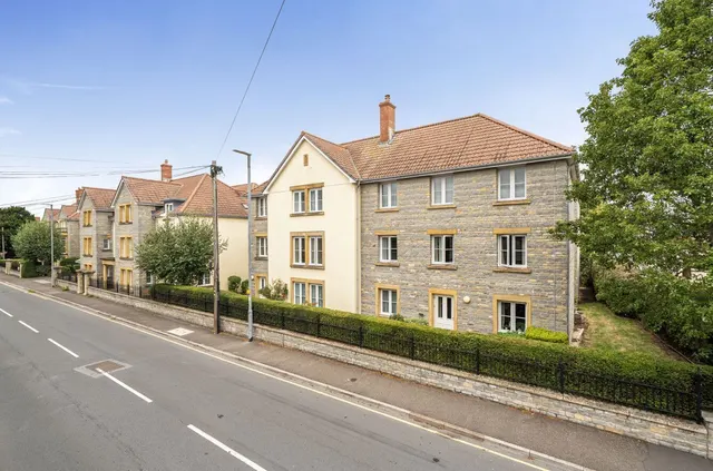 Somerton Road, Street, BA16, photo 1