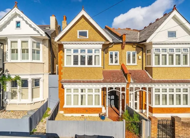 Nimrod Road, Furzedown, SW16, photo 1
