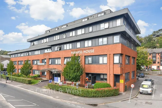 Brighton Road, Redhill, RH1, photo 1