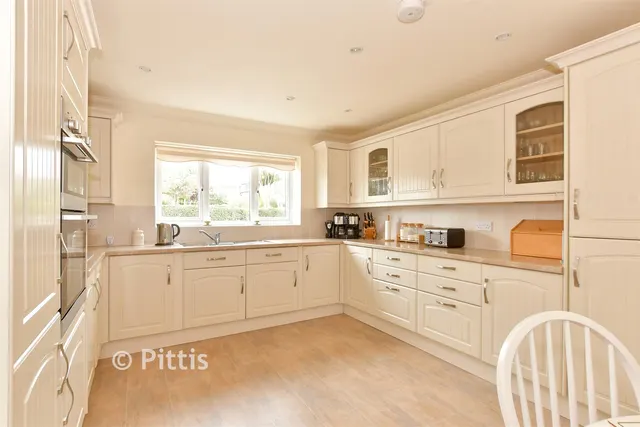 Preston Road, Bembridge, PO35, photo 2
