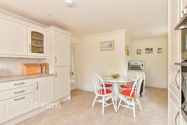 Preston Road, Bembridge, PO35, photo 3