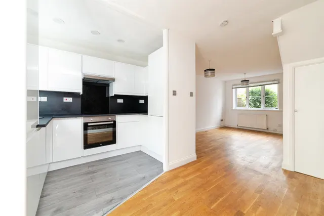 Wadnall Way, Village Location, SG3, photo 1