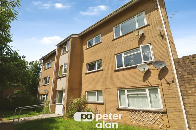 Trewartha Court Cardiff, CF14, photo 3