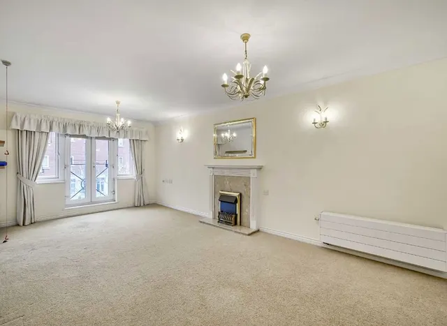 Langstone Way, Mill Hill, NW7, photo 2