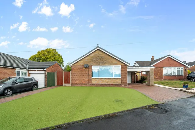 Linkside Avenue, Winwick, Warrington, Warrington, WA2 8NF, photo 1