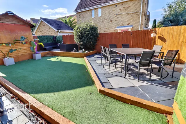 Azalea Mews, Canvey Island, SS8, photo 2